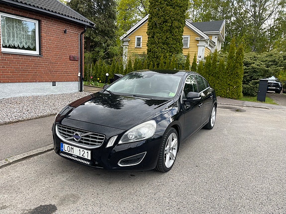 Volvo S60 3 of 8