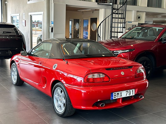 MG F 7 of 22