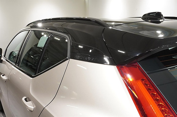 Volvo XC40 9 of 13