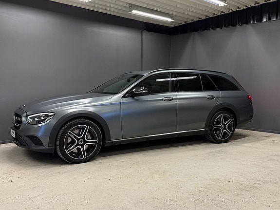 Mercedes-Benz E400 d 2 of 15