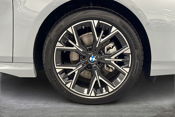 BMW 120 14 of 18