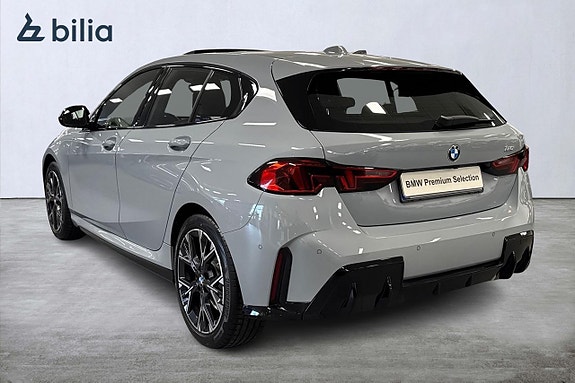 BMW 120 2 of 18
