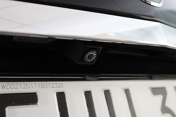 Mercedes-Benz E220 24 of 27