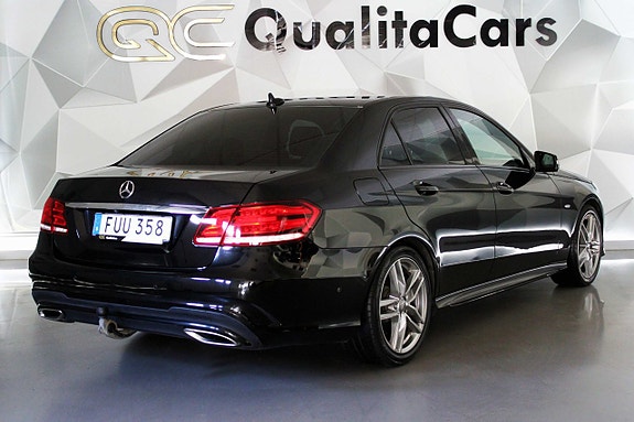 Mercedes-Benz E220 4 of 27