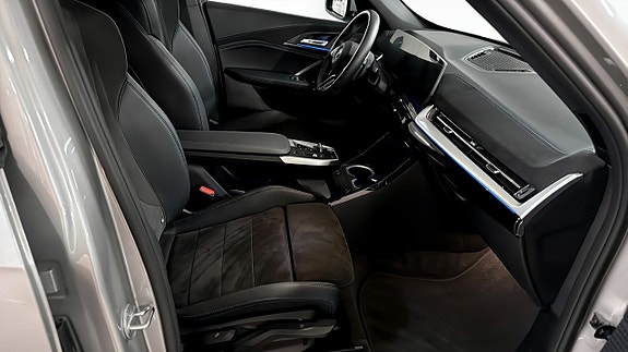 BMW X1 3 of 12