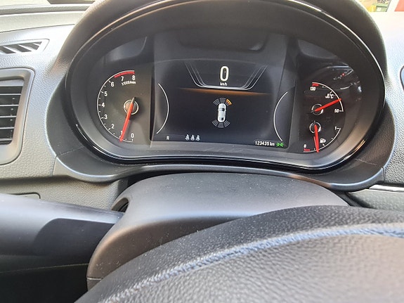 Opel Insignia 10 of 16