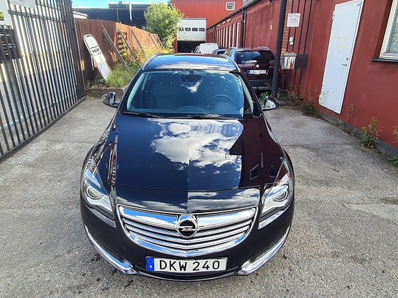 Opel Insignia 3 of 16