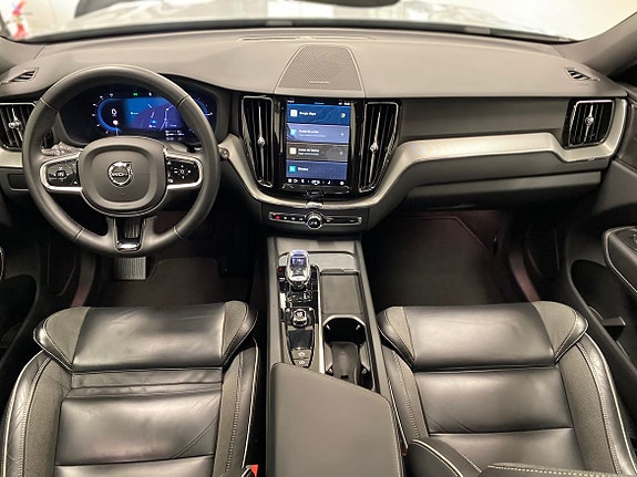 Volvo XC60 11 of 27