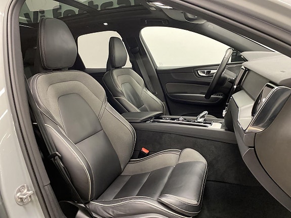 Volvo XC60 12 of 27
