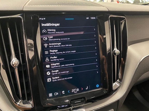 Volvo XC60 25 of 27
