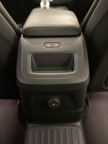 Volvo XC60 18 of 27