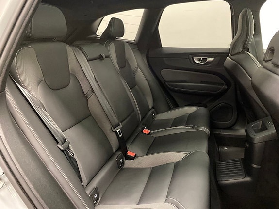 Volvo XC60 16 of 27
