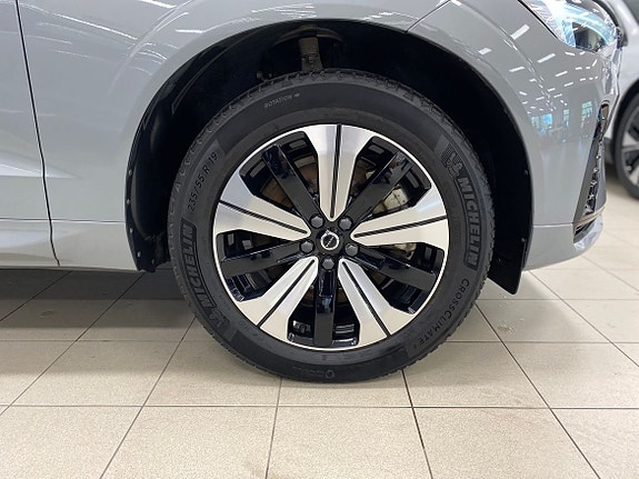 Volvo XC60 6 of 27