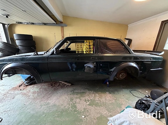 Volvo 242 4 of 27