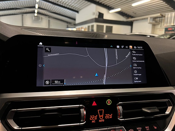 BMW 330e 17 of 22