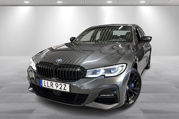 BMW 330e 2 of 22