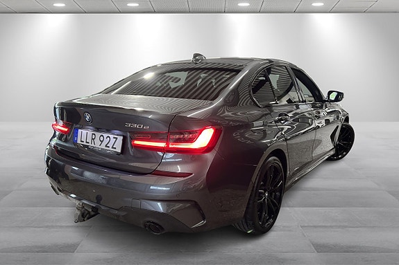BMW 330e 4 of 22