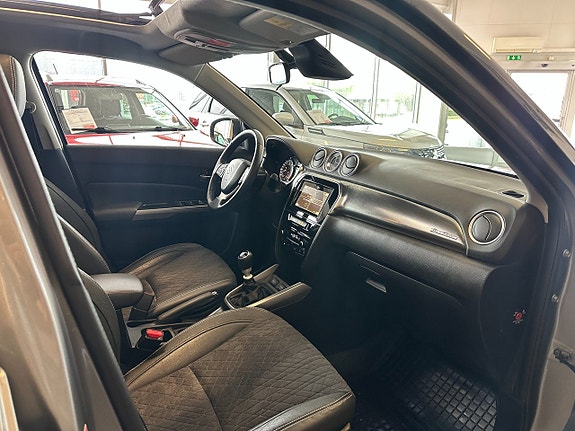 Suzuki Vitara 11 of 17