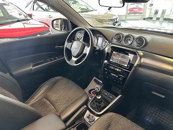 Suzuki Vitara 13 of 17