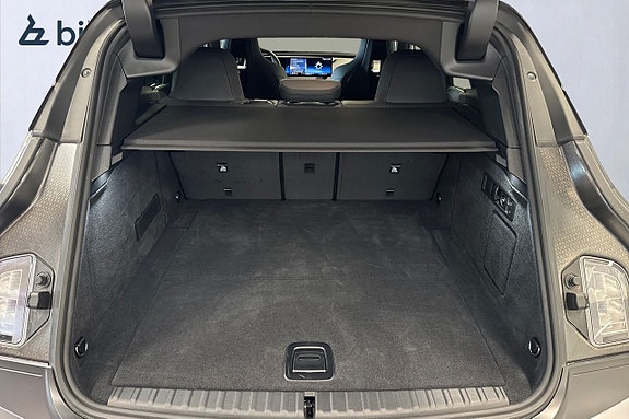 BMW iX 10 of 21