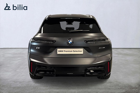 BMW iX 4 of 21