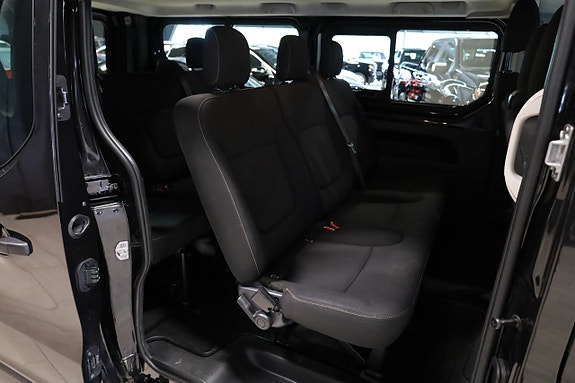 Renault Trafic 11 of 12