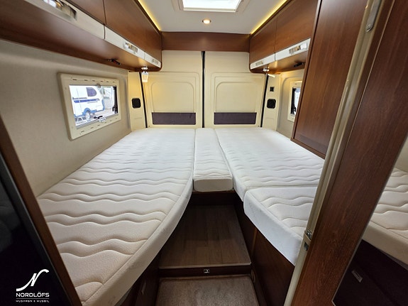 Rapido V68* 4 of 19