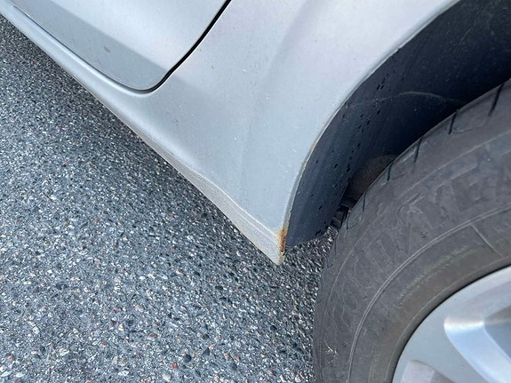 Peugeot 208 7 of 8