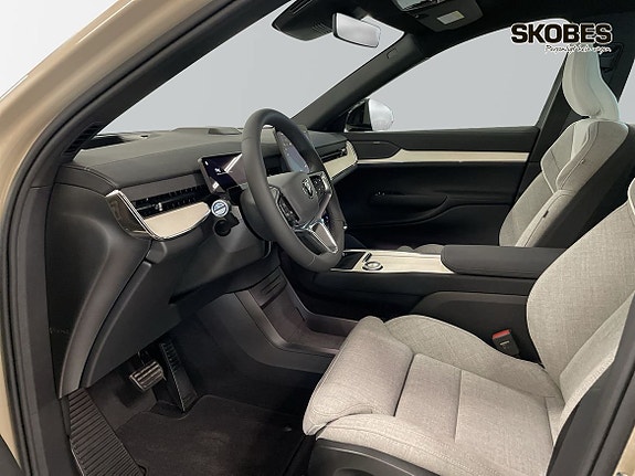 Volvo EX90 8 of 20