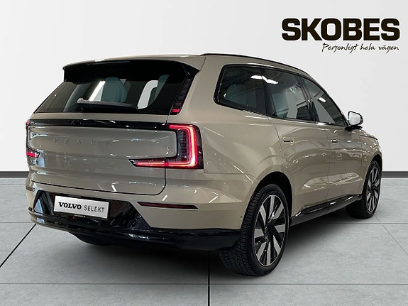 Volvo EX90 7 of 20