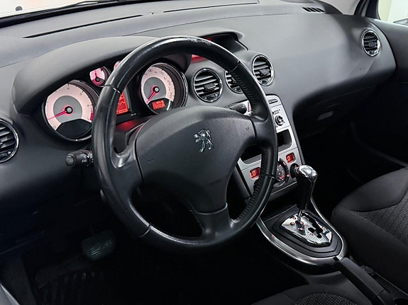 Peugeot 308 SW 2 of 22