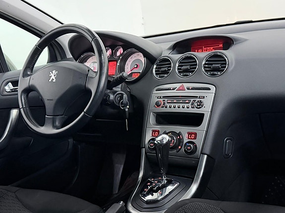 Peugeot 308 SW 10 of 22
