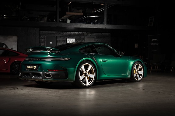 Porsche 911 6 of 30