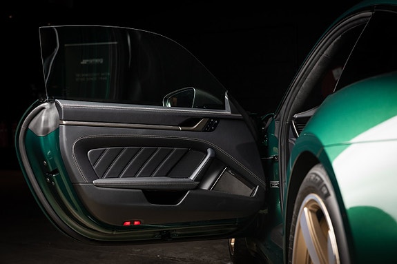 Porsche 911 11 of 30
