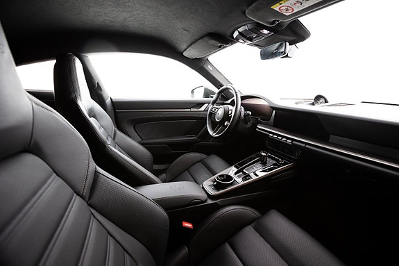 Porsche 911 17 of 30