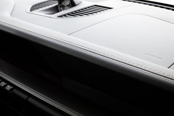Porsche 911 25 of 30