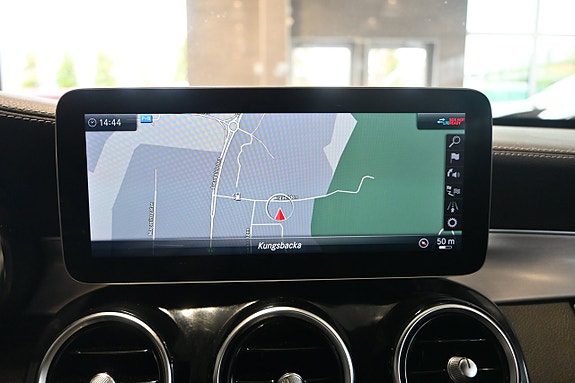 Mercedes-Benz C300 20 of 25