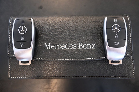 Mercedes-Benz C300 24 of 25