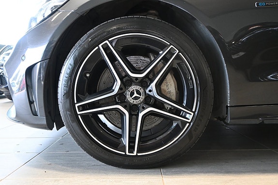 Mercedes-Benz C300 6 of 25