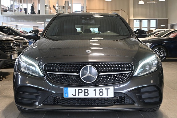Mercedes-Benz C300 5 of 25