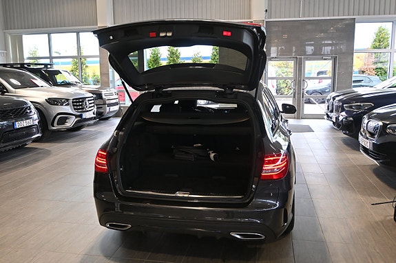 Mercedes-Benz C300 15 of 25