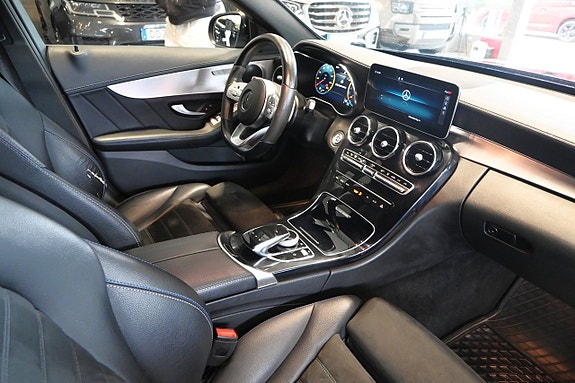 Mercedes-Benz C300 10 of 25