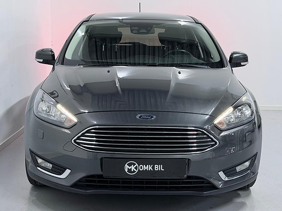 Ford Focus 7 of 23