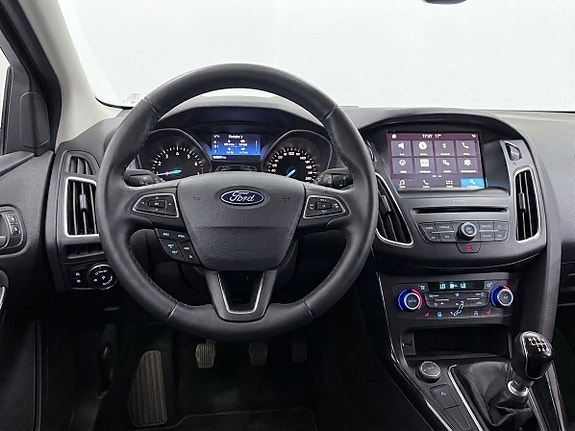 Ford Focus 10 of 23