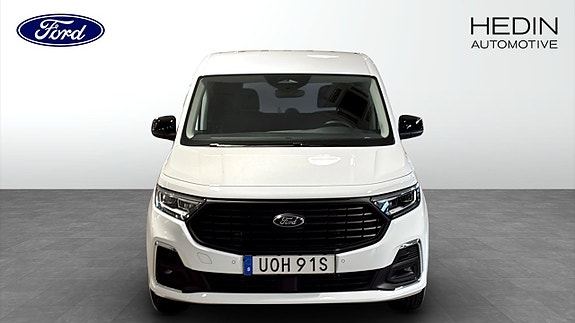 Ford Transit Connect 8 of 9