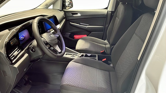Ford Transit Connect 5 of 9
