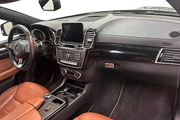 Mercedes-Benz GLE350 d 16 of 27