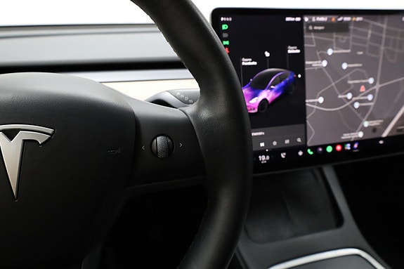 Tesla Model Y 23 of 26
