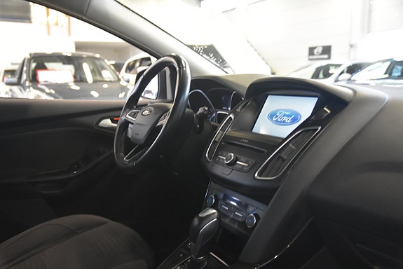 Ford Focus 9 of 15