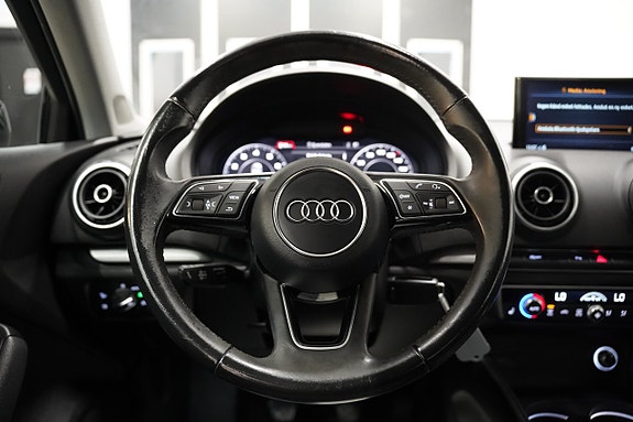 Audi A3 10 of 21